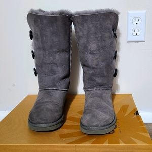 UGG Bailey Button Triplet II